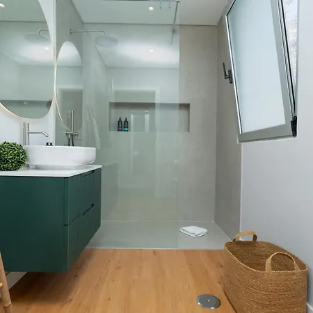 Luce - Pool & Ocean View By Lovelystay Villa