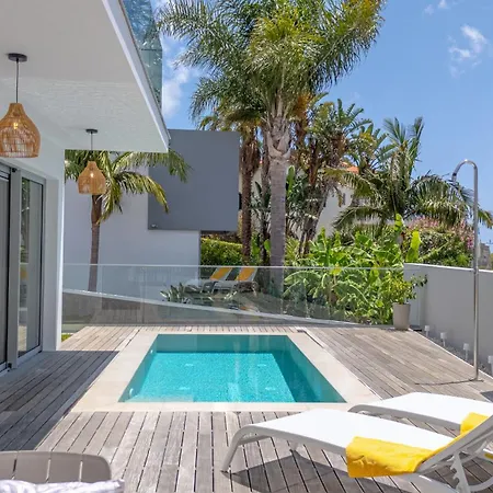 Luce - Pool & Ocean View By Lovelystay *