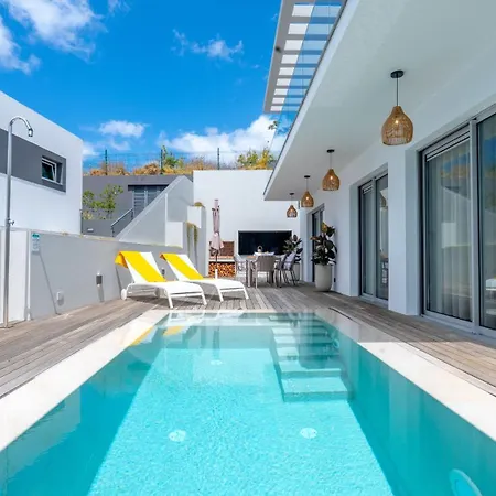 Villa Luce - Pool & Ocean View By Lovelystay