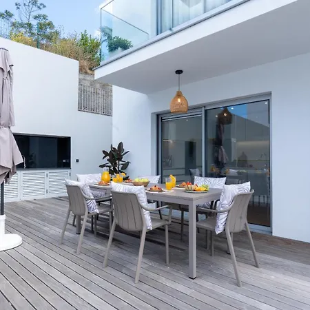Luce - Pool & Ocean View By Lovelystay *