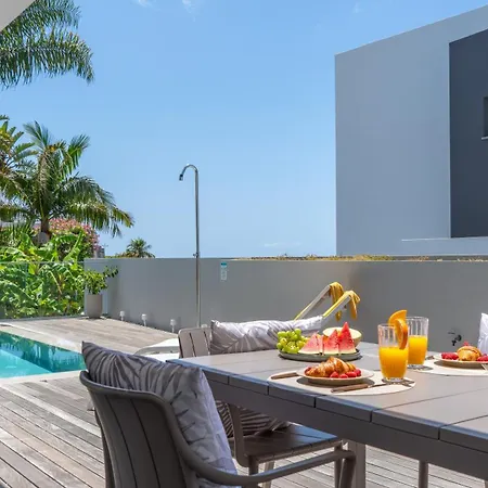 Villa Luce - Pool & Ocean View By Lovelystay