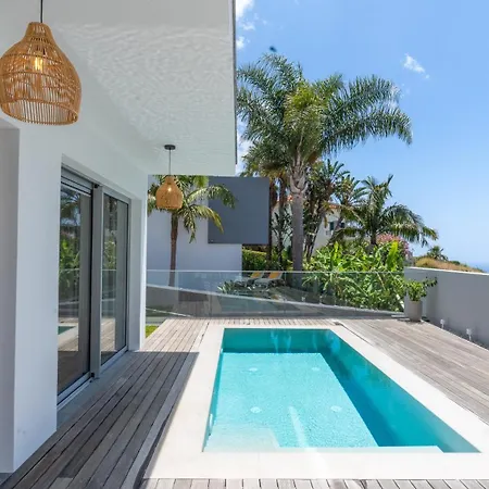 Villa Luce - Pool & Ocean View By Lovelystay